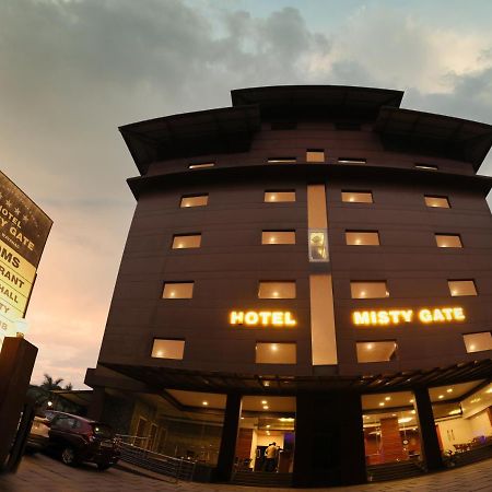 Misty Gate Hotel Vythiri Exterior photo