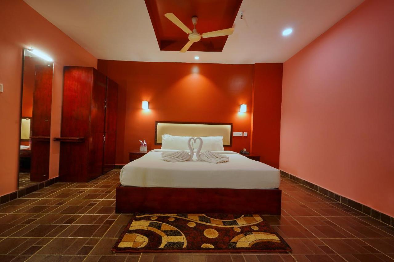 Misty Gate Hotel Vythiri Exterior photo