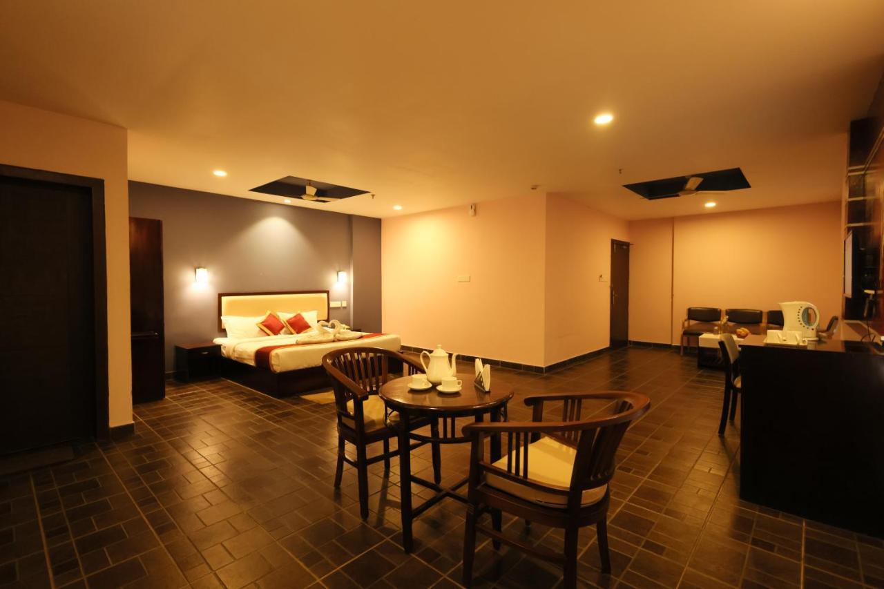 Misty Gate Hotel Vythiri Exterior photo