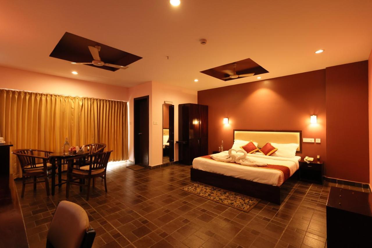 Misty Gate Hotel Vythiri Exterior photo